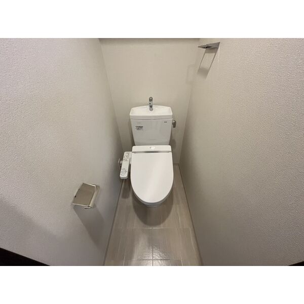 プレサンスNAGOYAファスト 室内写真8