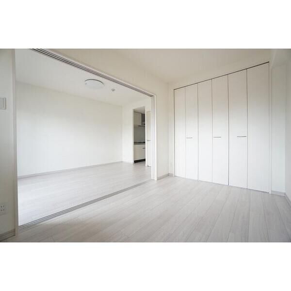 SK RESIDENCESなんば桜川EAST 室内写真9