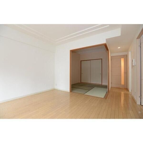 アーデンタワー新町 室内写真1