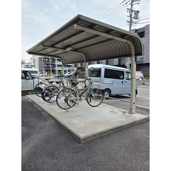 ティーダ 室内写真1