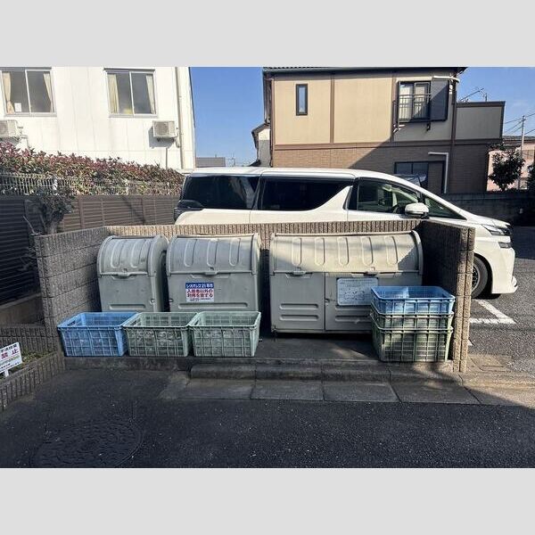 レオパレスラーク 室内写真9