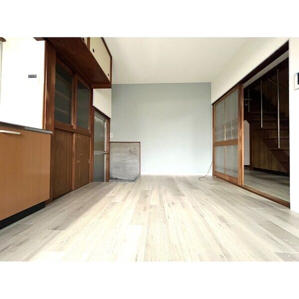 八尾市太田丁目54-戸建 室内写真1