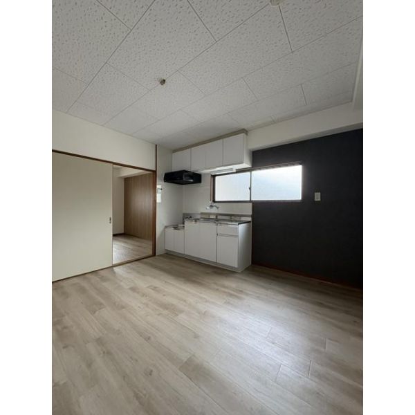 ハイツスペイン村 室内写真2