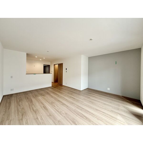 上名古屋三丁目戸建 室内写真1