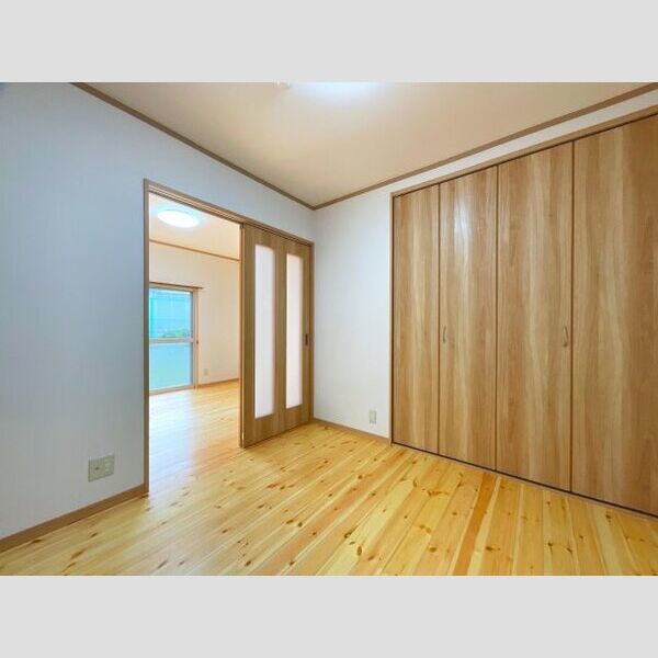 土方コーポ 室内写真1