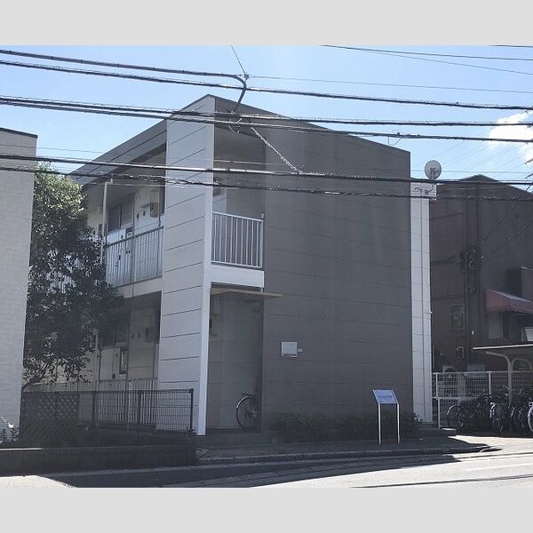 レオパレスステーションプラザ 建物画像