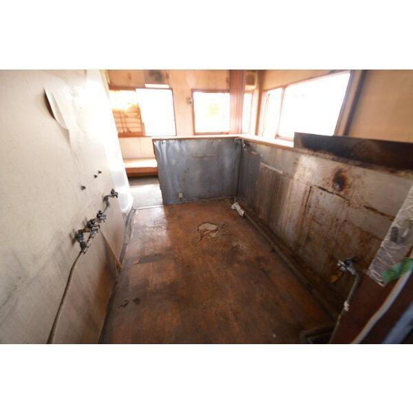 清本町店舗付き住宅 写真2