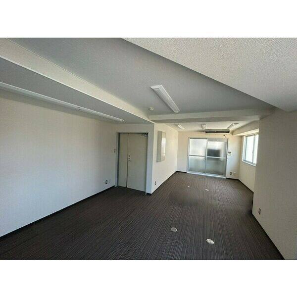 SLX葵 写真1
