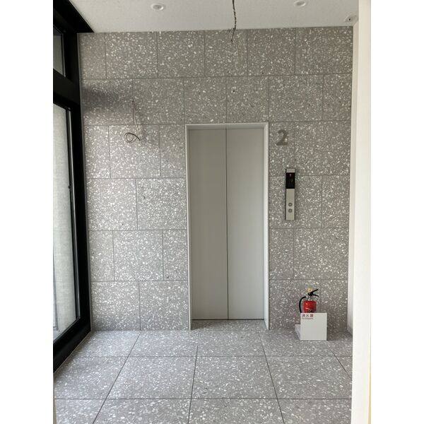 Palazzo Pace 2階号室 写真1