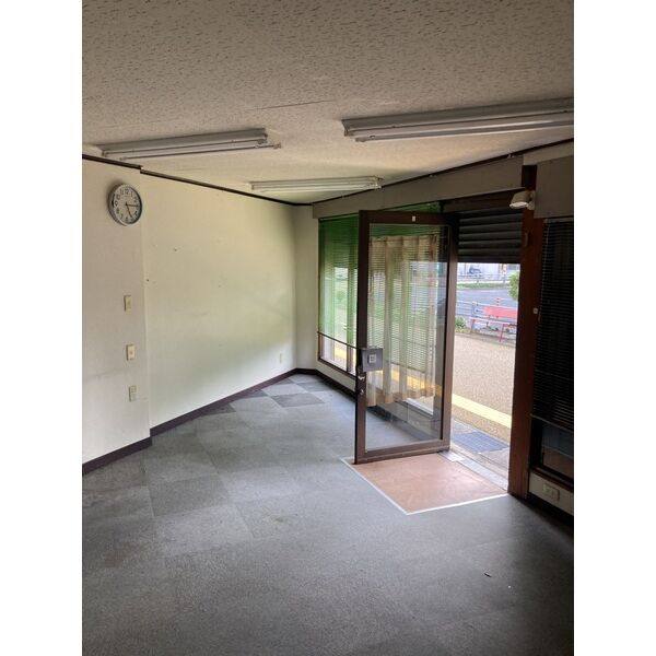 加納栄町4丁目店舗 写真2
