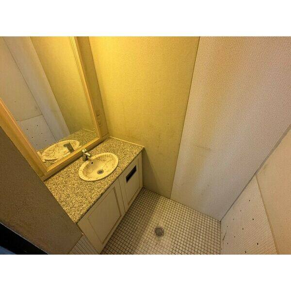 岩倉店舗付住宅 1号室 写真7