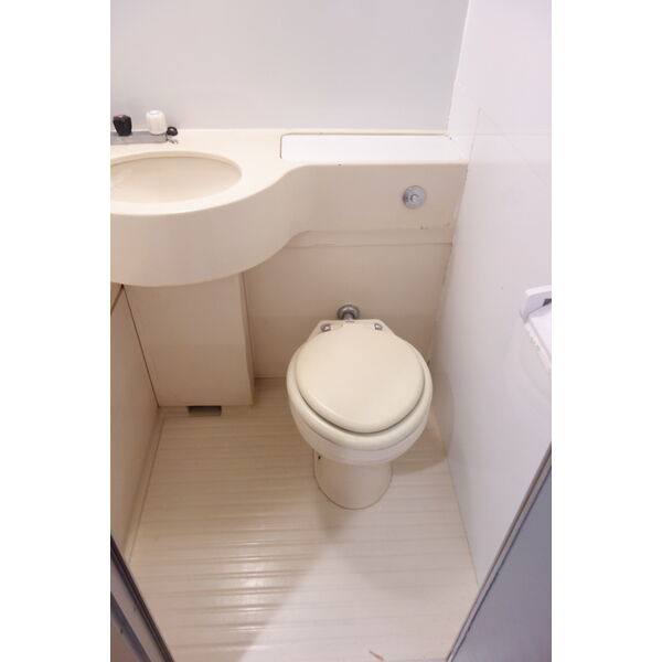 ライオンズ名古屋ビル 写真8