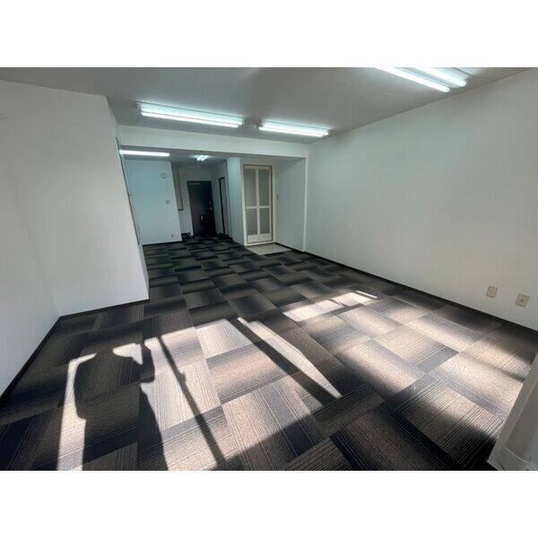ISE名古屋ビル 写真1
