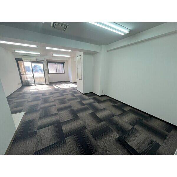ISE名古屋ビル 写真2