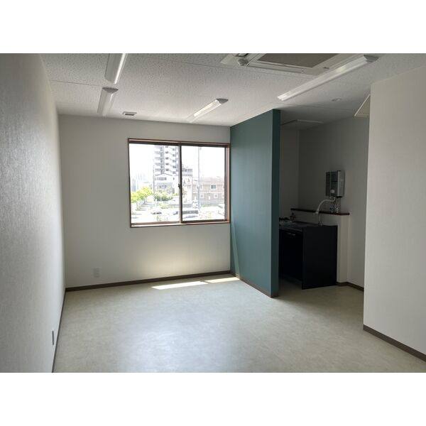 WORKPLACE 春田 号室 写真6