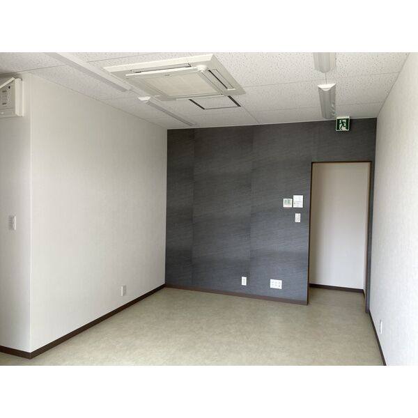 WORKPLACE 春田 号室 写真7