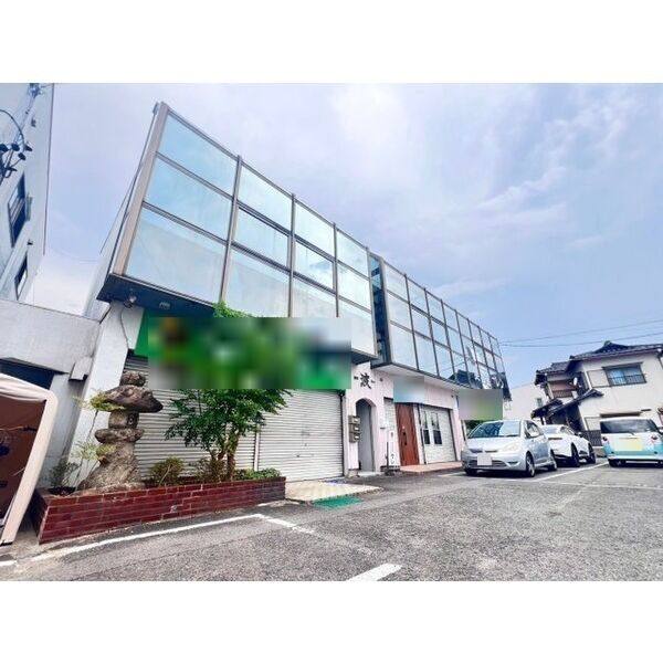 昭和波ビル 2F