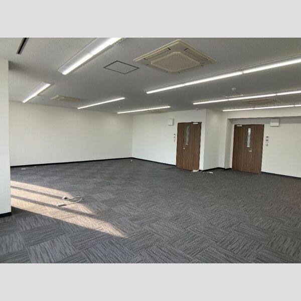 セントラル松阪ビル 写真6