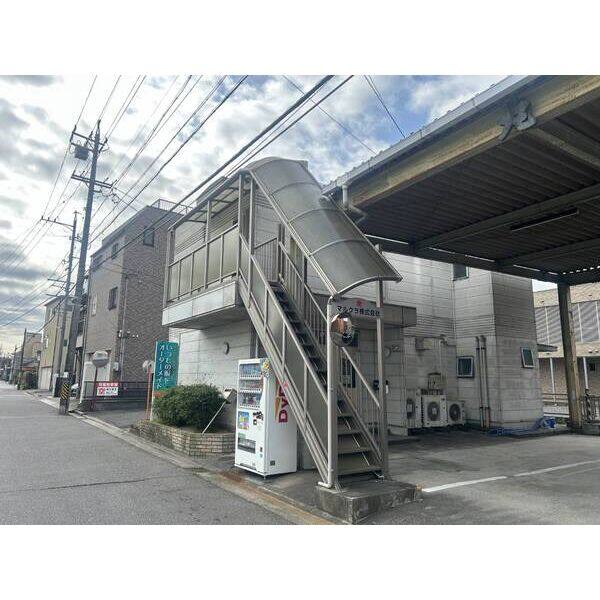 戸崎町事務所 2F号室