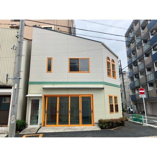 八百健貸店舗 1