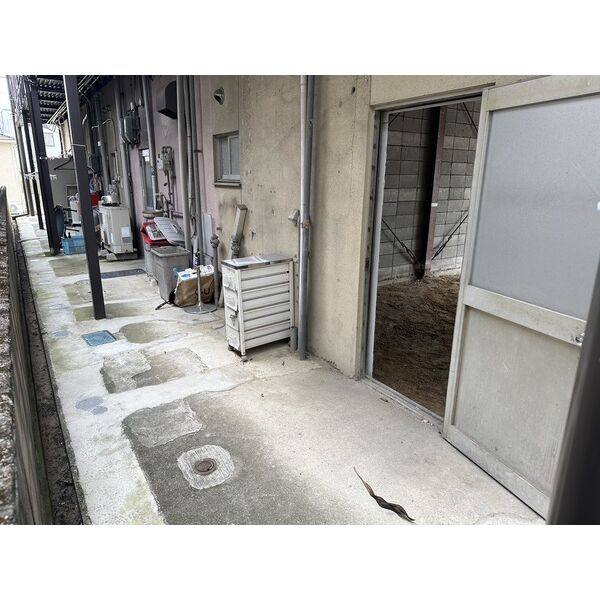 小坂本町4丁目店舗倉庫 1F北側号室 写真4