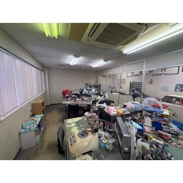 村瀬二階建事務所付倉庫 号室 写真1