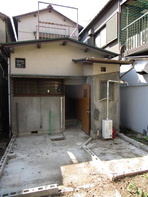 天道町２－１１貸倉庫 写真2