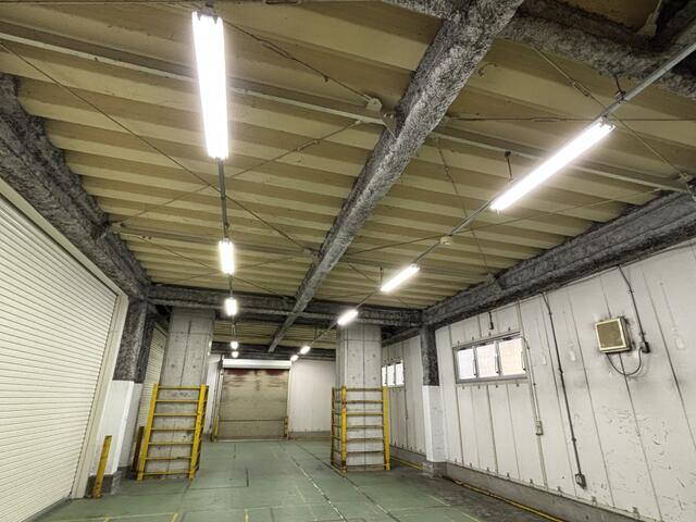 八田高架下建物（西） 写真3
