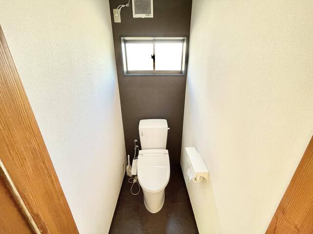 名和町寝覚倉庫兼事務所 写真1