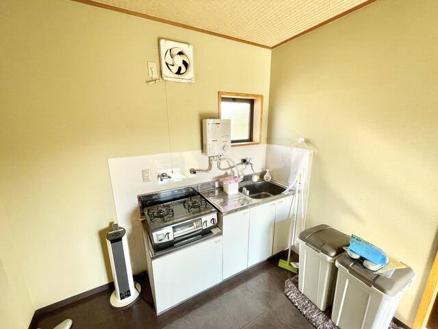 名和町寝覚倉庫兼事務所 写真2