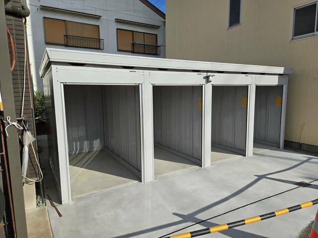西小田原町貸ガレージ 写真1