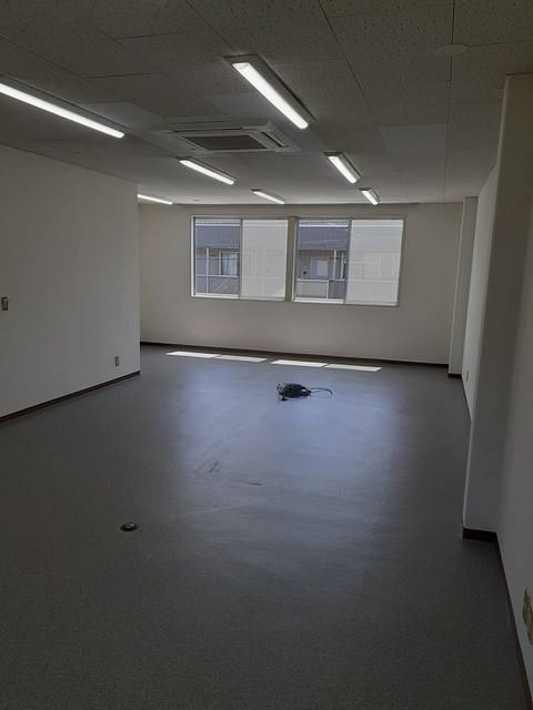 赤堀新町倉庫付事務所（１） 写真2