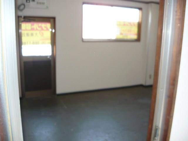 岡田３丁目３２９倉庫　Ｂ 写真3