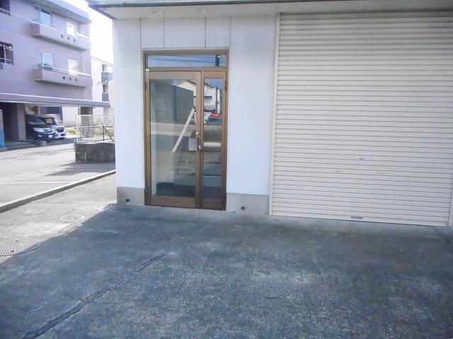 万場２丁目倉庫付事務所Ｂ 写真2