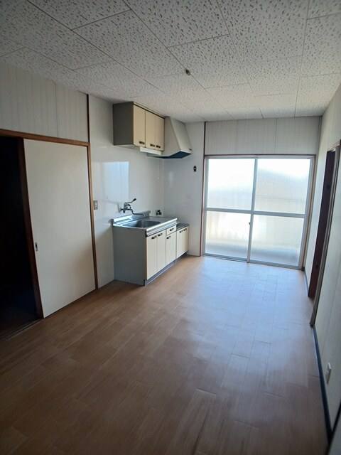 西幸町字幸３８住居付店舗 写真1